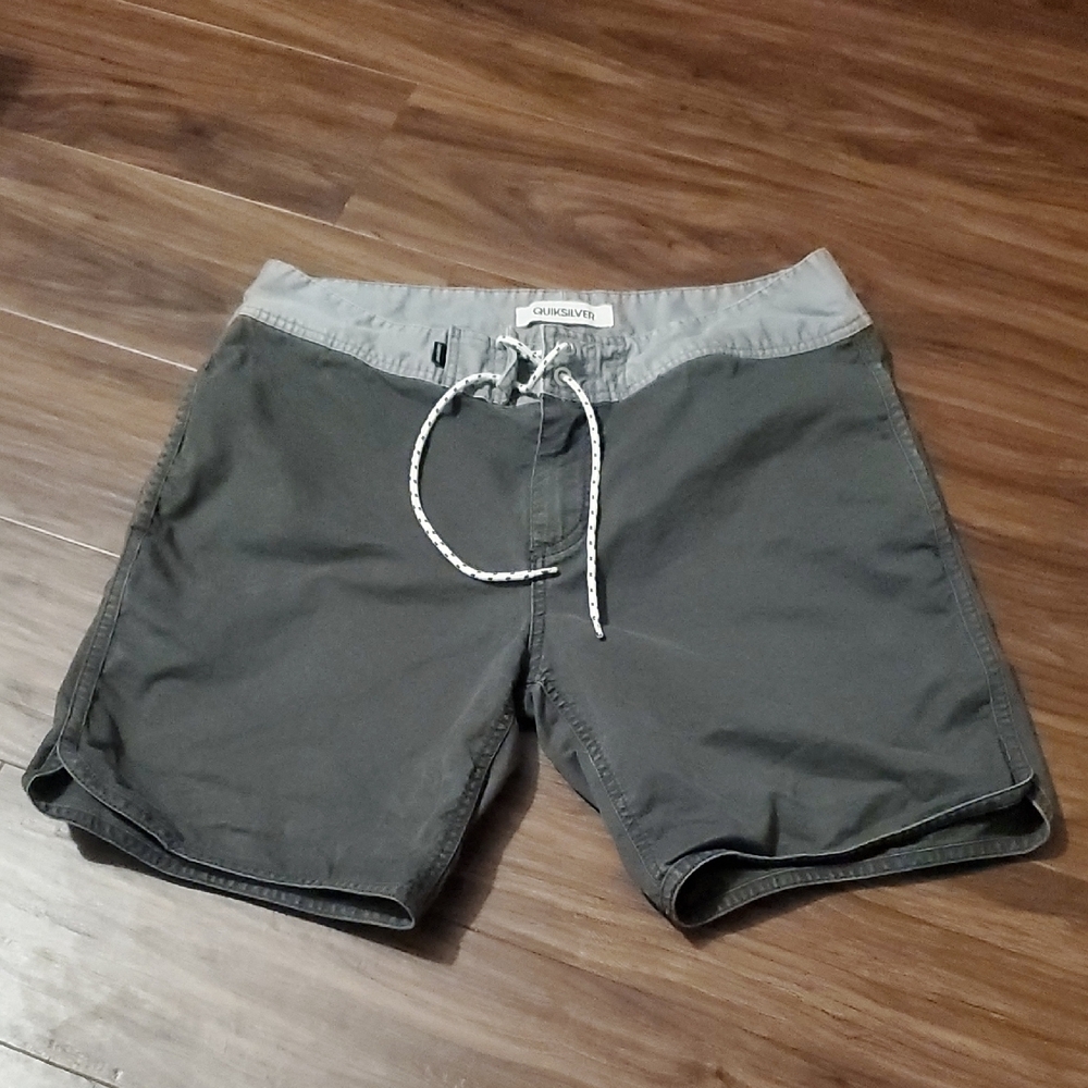 Quiksilver Men’s Dark Gray Cotton Swim Board Shorts with Light Gray Waistband